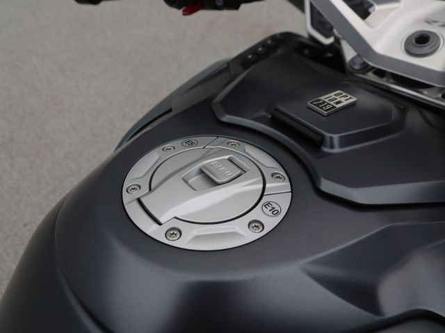 bmw - r-1300-rt