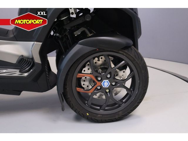 piaggio - mp3-530-hpe-advance-exlusive