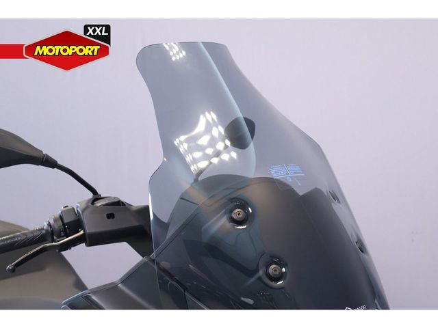 piaggio - mp3-530-hpe-advance-exlusive