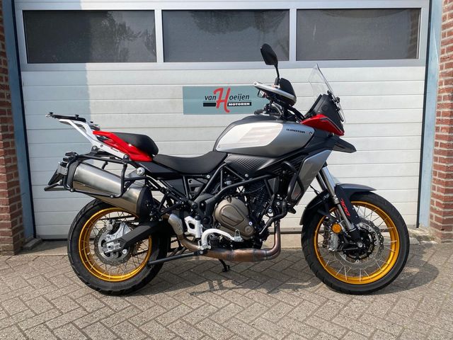 QJMOTOR - srt-700-sx-touring