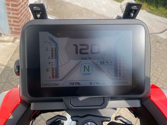 QJMOTOR - srt-700-sx-touring