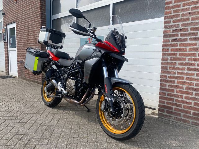 QJMOTOR - srt-700-sx-touring