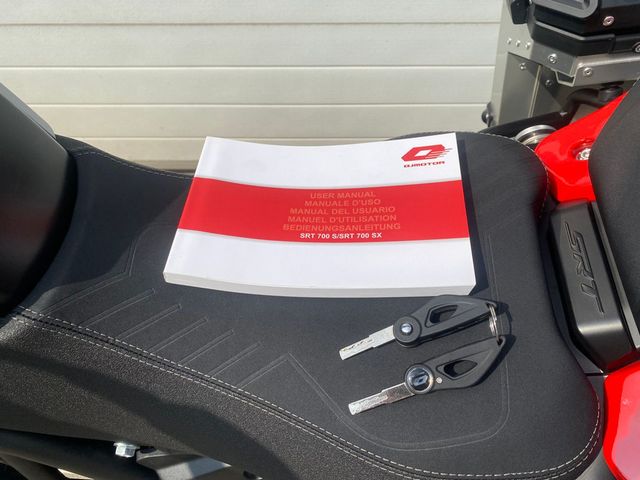 QJMOTOR - srt-700-sx-touring