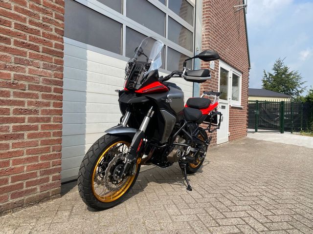 QJMOTOR - srt-700-sx-touring