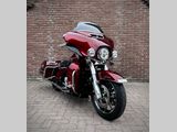 HARLEY-DAVIDSON ELECTRA GLIDE ULTRA CLASSIC FLHTCUI