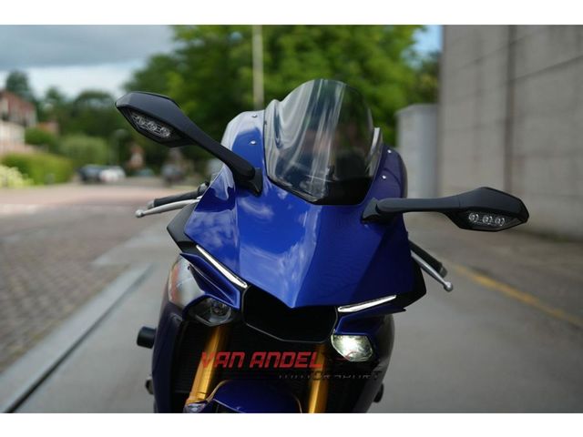 yamaha - yzf-r1