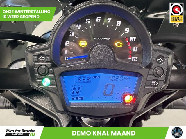 kawasaki - vn-900-classic-se