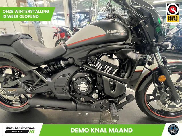 kawasaki - vn-900-classic-se