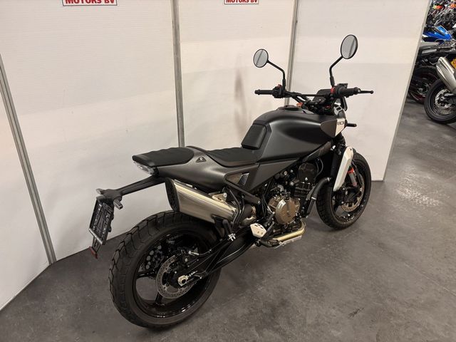 husqvarna - svartpilen-801