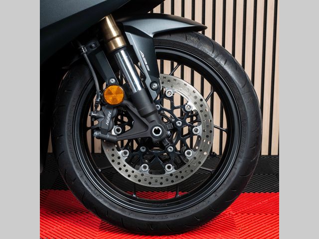 honda - cbr-650-r