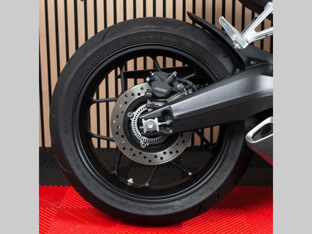 honda - cbr-650-r