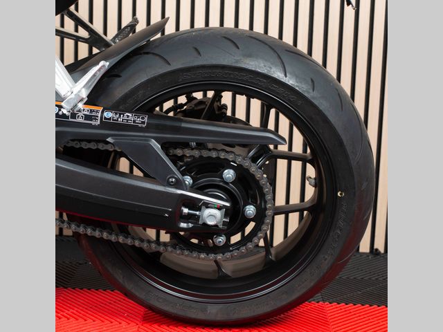 honda - cbr-650-r