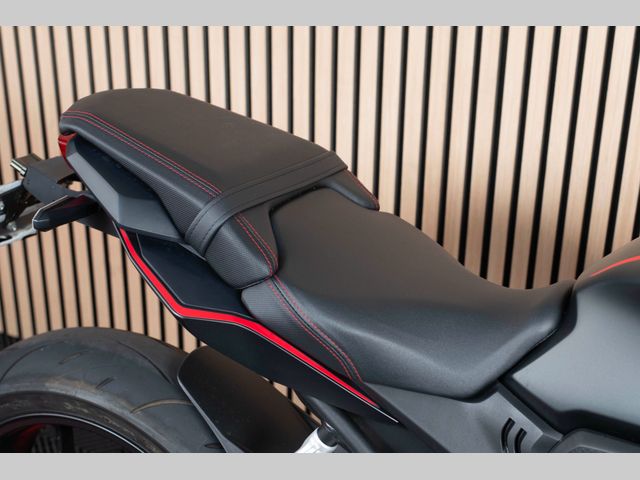 honda - cbr-650-r
