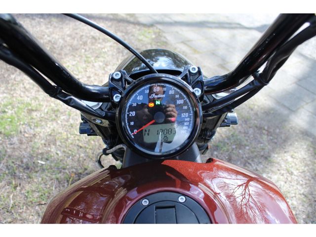 indian - scout-bobber-twenty