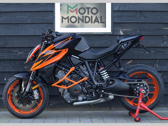 ktm - 1290-super-duke-r