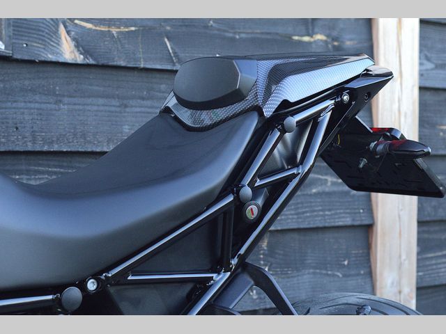 ktm - 1290-super-duke-r