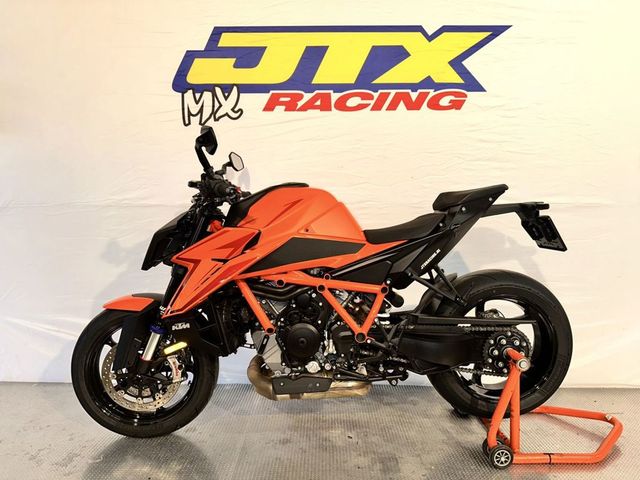 ktm - 1390-super-duke-r-evo