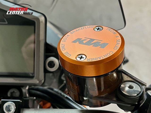 ktm - 1290-super-duke-r-se