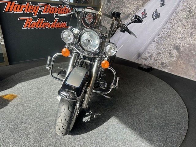 harley-davidson - road-king-classic-flhrci