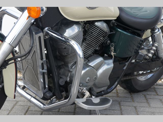 honda - vt-750-c2-shadow-ace