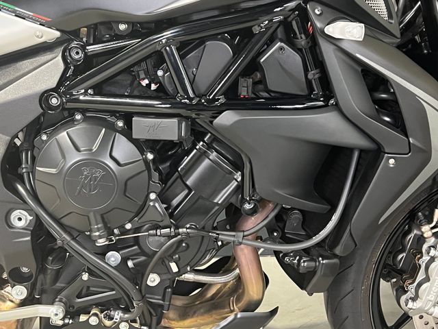 mv-agusta - dragster-800