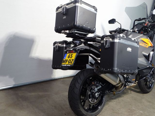 ktm - 1290-super-adventure-s