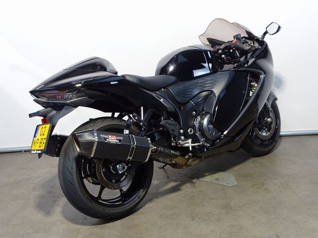 suzuki - gsx-r-1300-hayabusa
