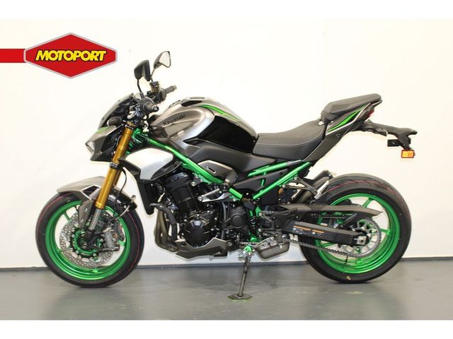 kawasaki - z900