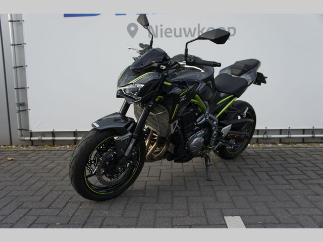 kawasaki - z900