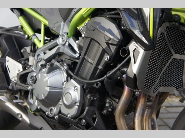 kawasaki - z900