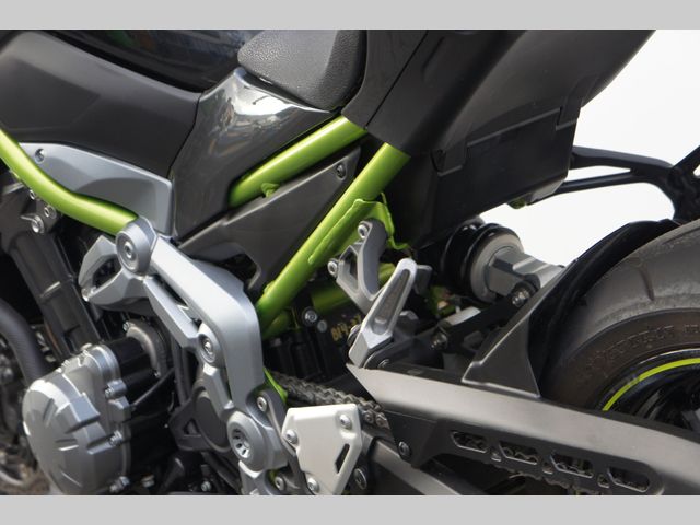 kawasaki - z900