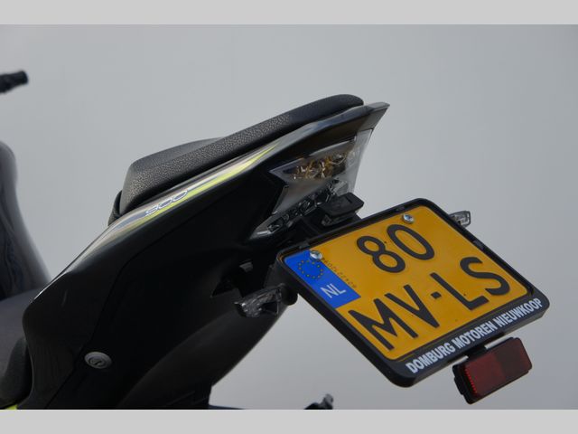 kawasaki - z900