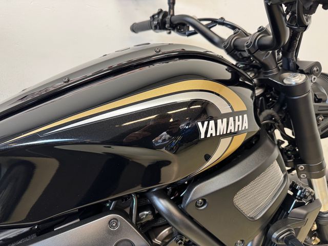 yamaha - xsr-700-abs