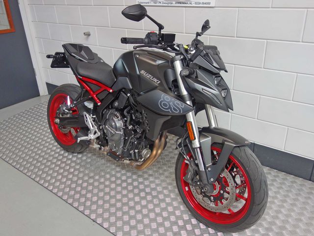 suzuki - gsx-8s
