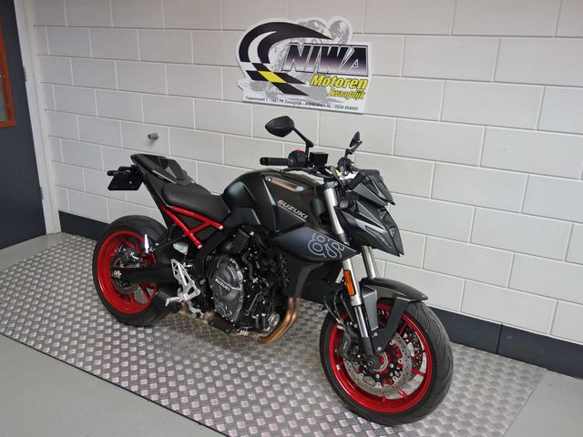 suzuki - gsx-8s