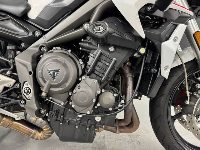 triumph - street-triple-s-a2