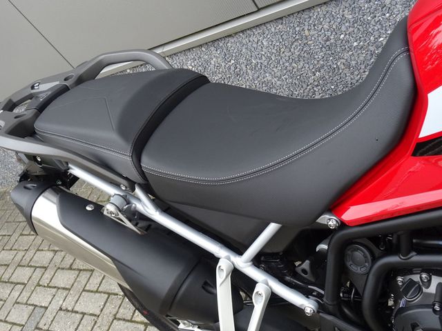 triumph - tiger-900-gt-low