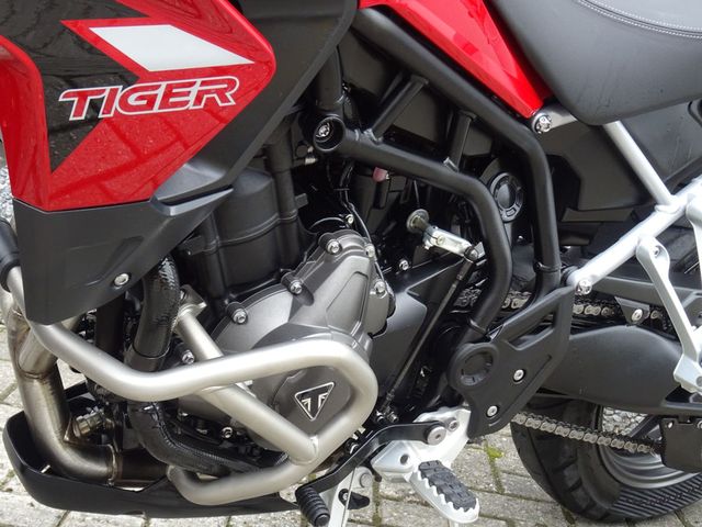 triumph - tiger-900-gt-low