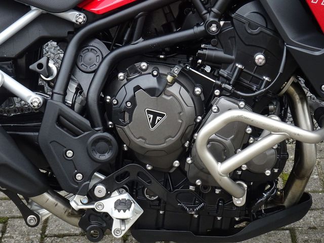 triumph - tiger-900-gt-low