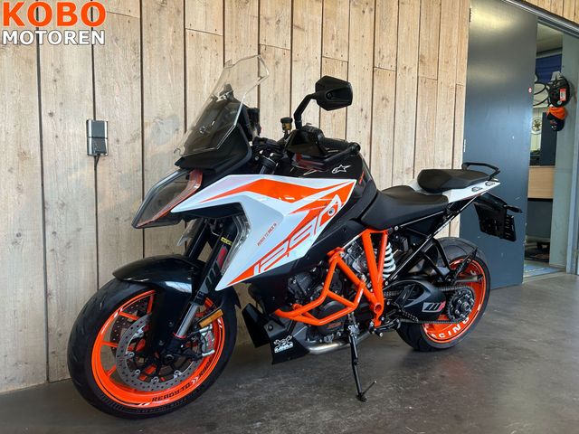 ktm - 1290-super-duke-gt
