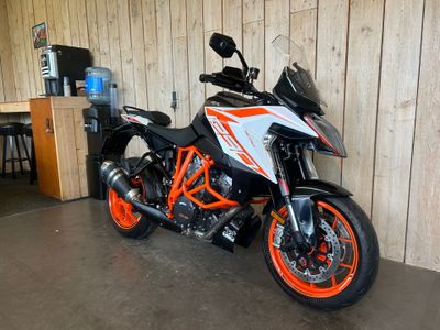 KTM 1290 SUPER DUKE GT – foto 2