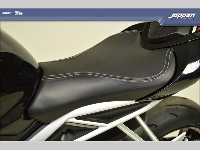 triumph - street-triple-765-rs