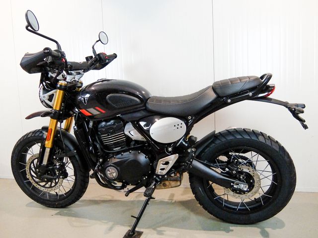 triumph - scrambler-400-xc