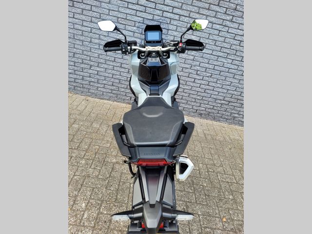 honda - x-adv