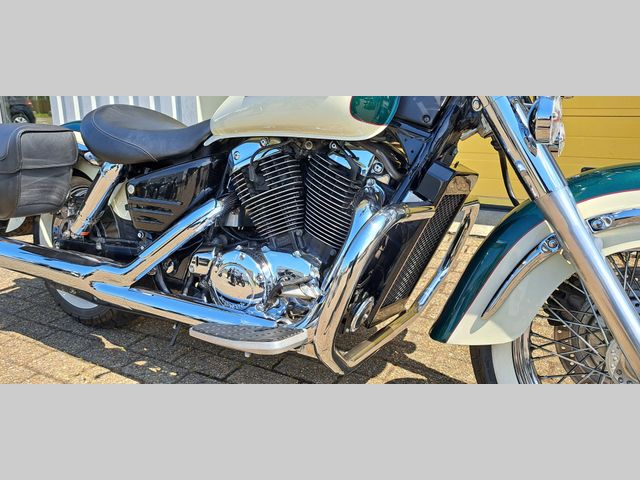 honda - vt-1100-c3-shadow