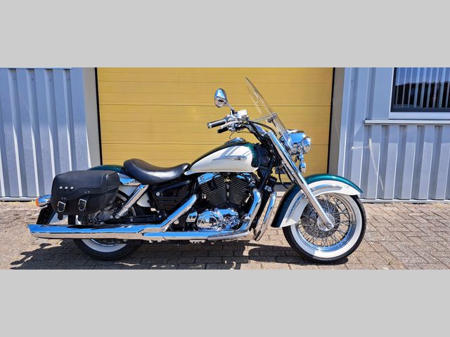 honda - vt-1100-c3-shadow
