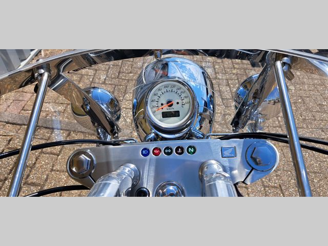 honda - vt-1100-c3-shadow