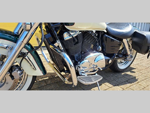 honda - vt-1100-c3-shadow