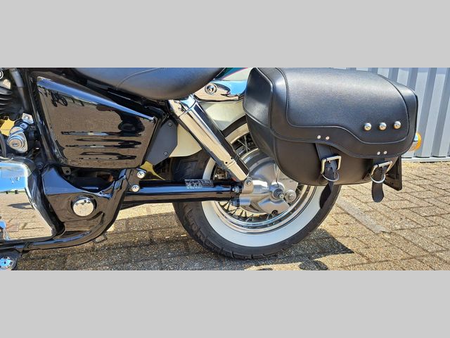 honda - vt-1100-c3-shadow