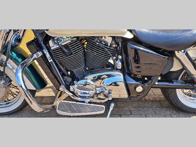 honda - vt-1100-c3-shadow